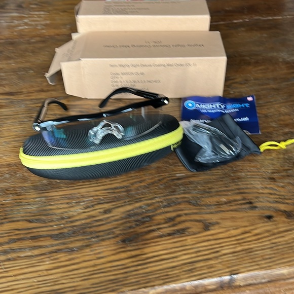 Two Pair Mighty Sight LED Magnifying Glasses - Picture 2 of 12